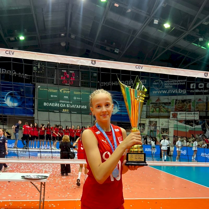 TEBRİKLER LARA MERCAN ATASOY